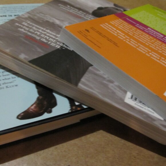 Fashion Book Bundle - Picture 8 of 8